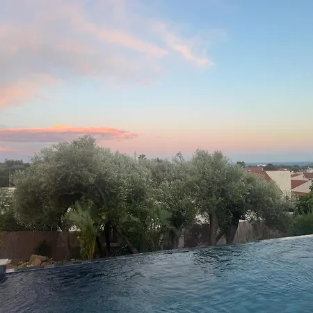 D'exception - La Ciot'art & Detente, Vue Et Piscine